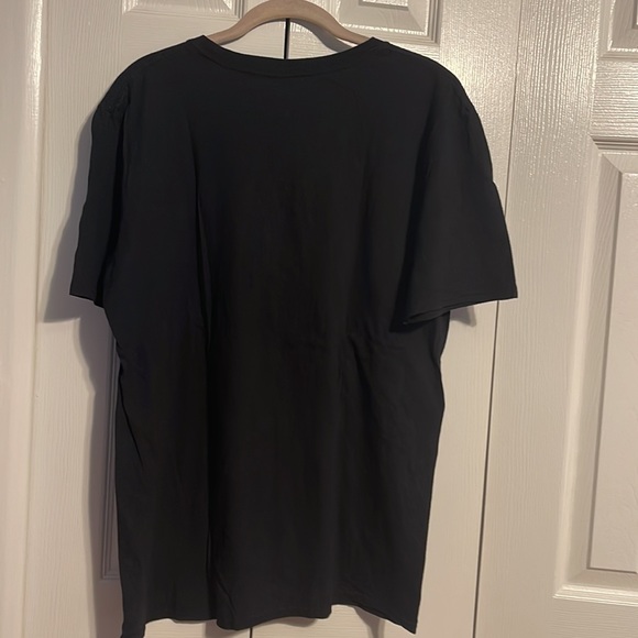 NWOT Gildan Graphic t shirt in black 100% cotton size large - Picture 7 of 8